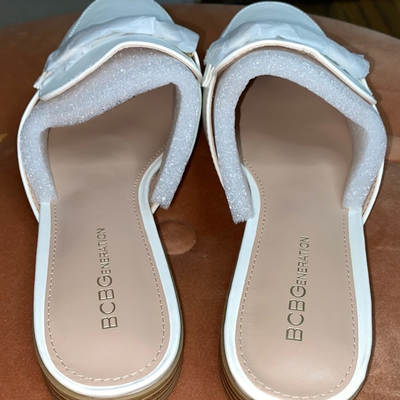 BCBGeneration zorie loafer size 10M/41 bright white - Picture 5 of 16